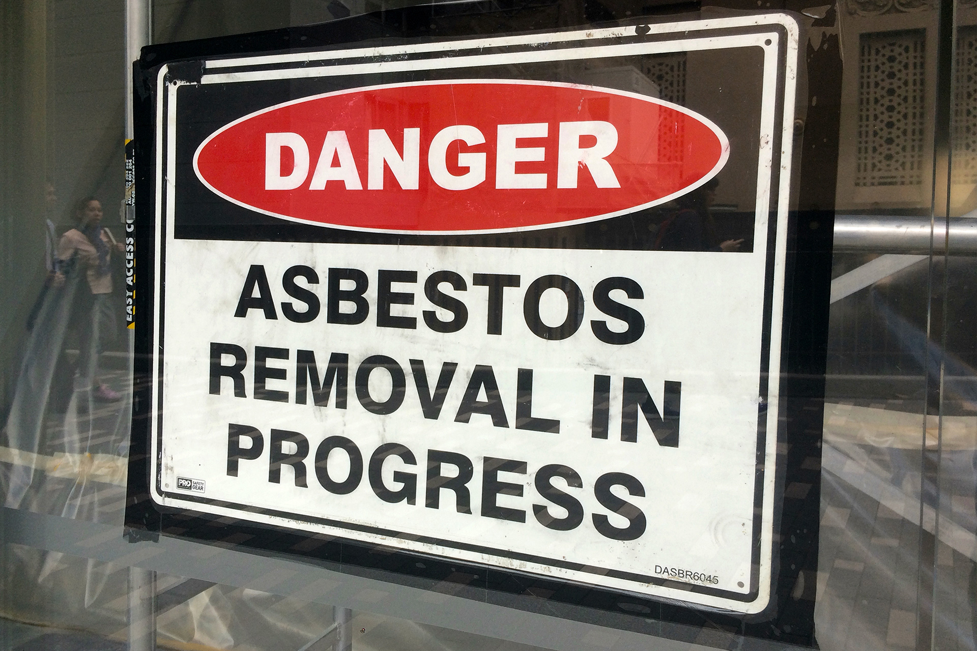 Asbestos in progress sign